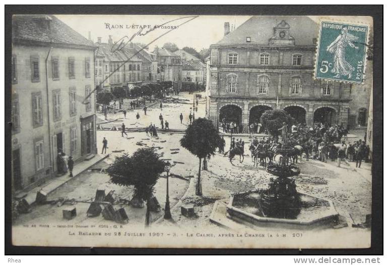 88 Raon-l'Étape - fontaine - cpa -  /  D88D  K88372K  C88372C