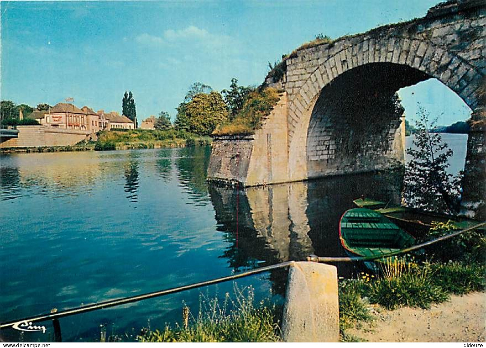 89 - Pont sur Yonne - Bords de l'Yonne - Vieux pont - Carte Neuve - CPM - Voir Scans Recto-Verso