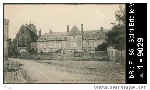 89 Saint-Bris-le-Vineux - 9 - SAINT-BRIS (Yonne) - La Mairie et l'Eglise - mairie - mairie -  /  D89D  K89024K  C89337C