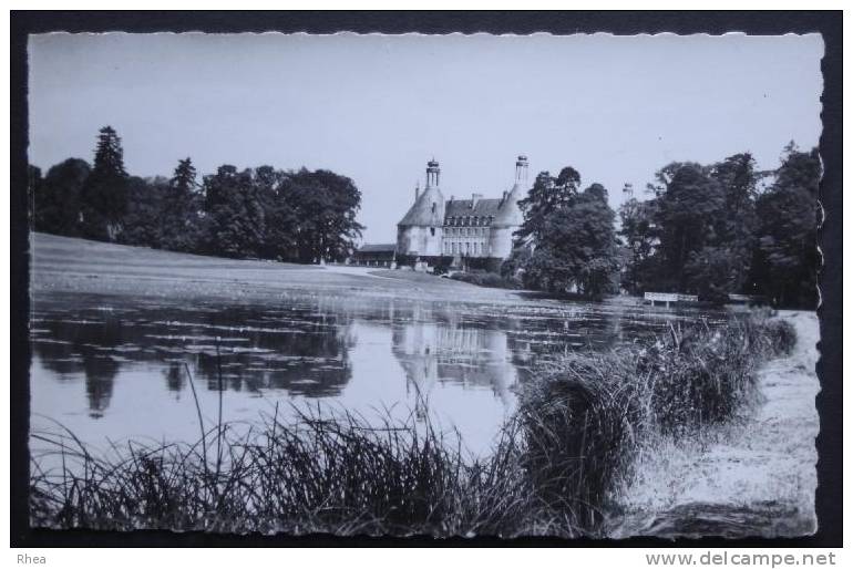 89 Saint-Fargeau chateau etang    D89D  K89344K  C89344C RH037661