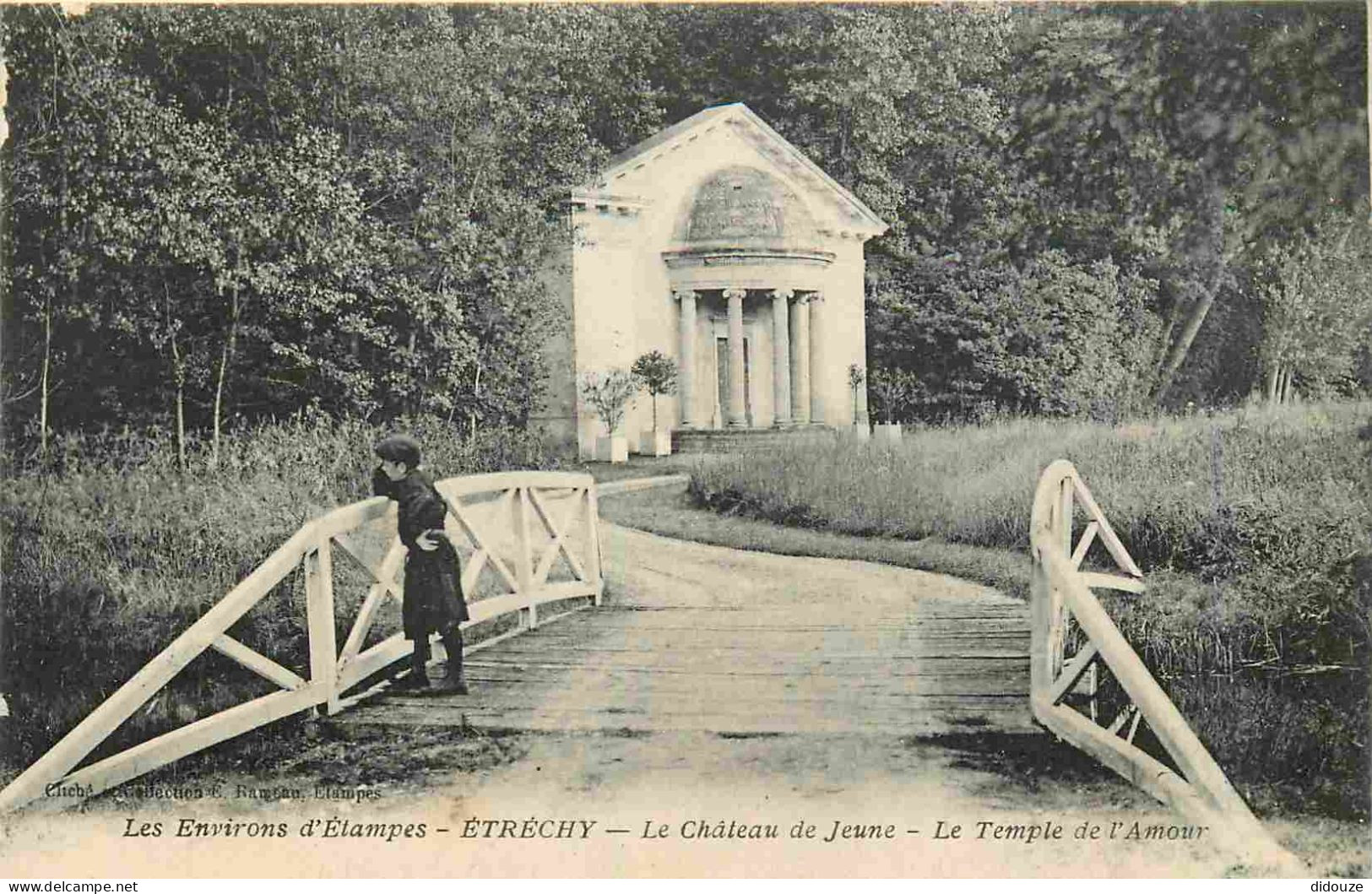91 - Etrechy - Le Château de Jeune - Le Temple de l'Amour - Animée - CPA - Voir Scans Recto-Verso
