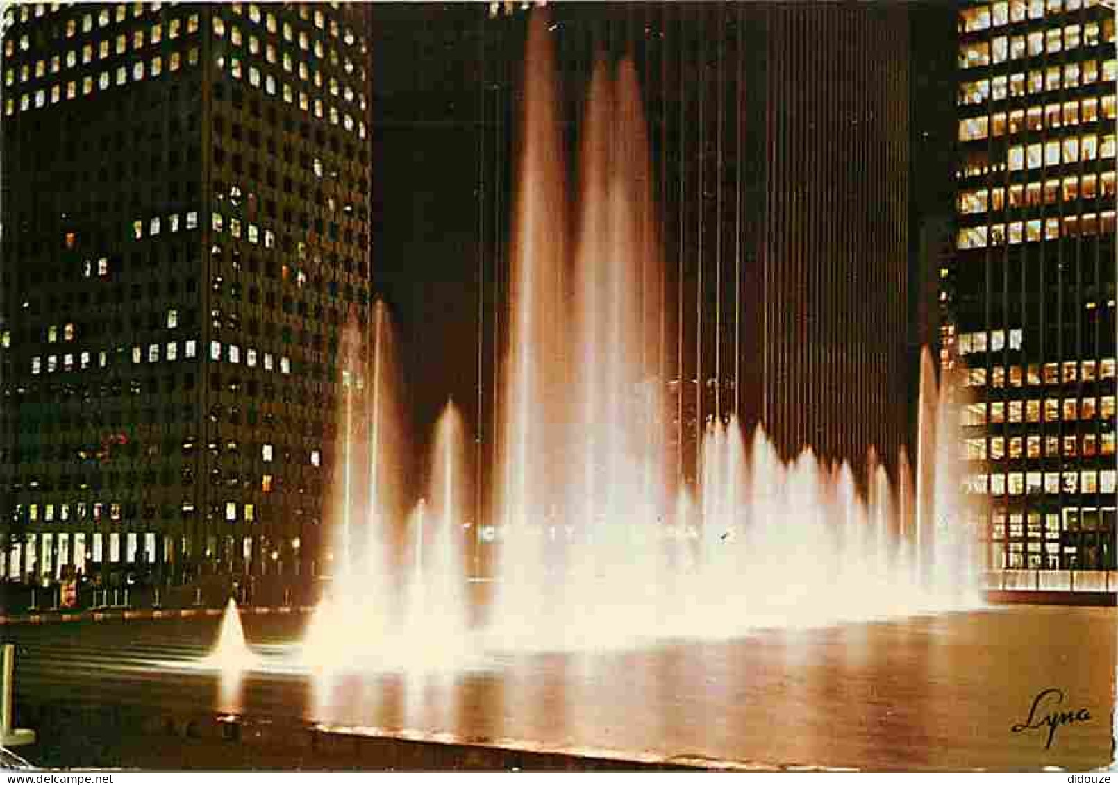 92 - La Défense - La Fontaine Musicale Agam  - Vue de Nuit - CPM - Voir Scans Recto-Verso