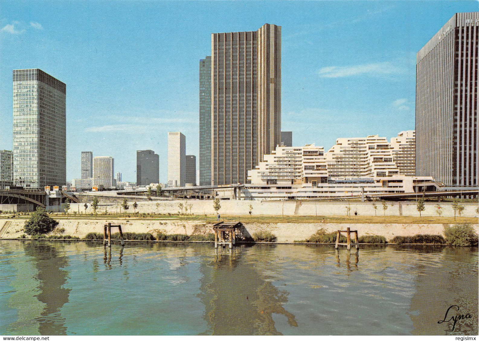 92-LA DEFENSE-N°349-B/0279