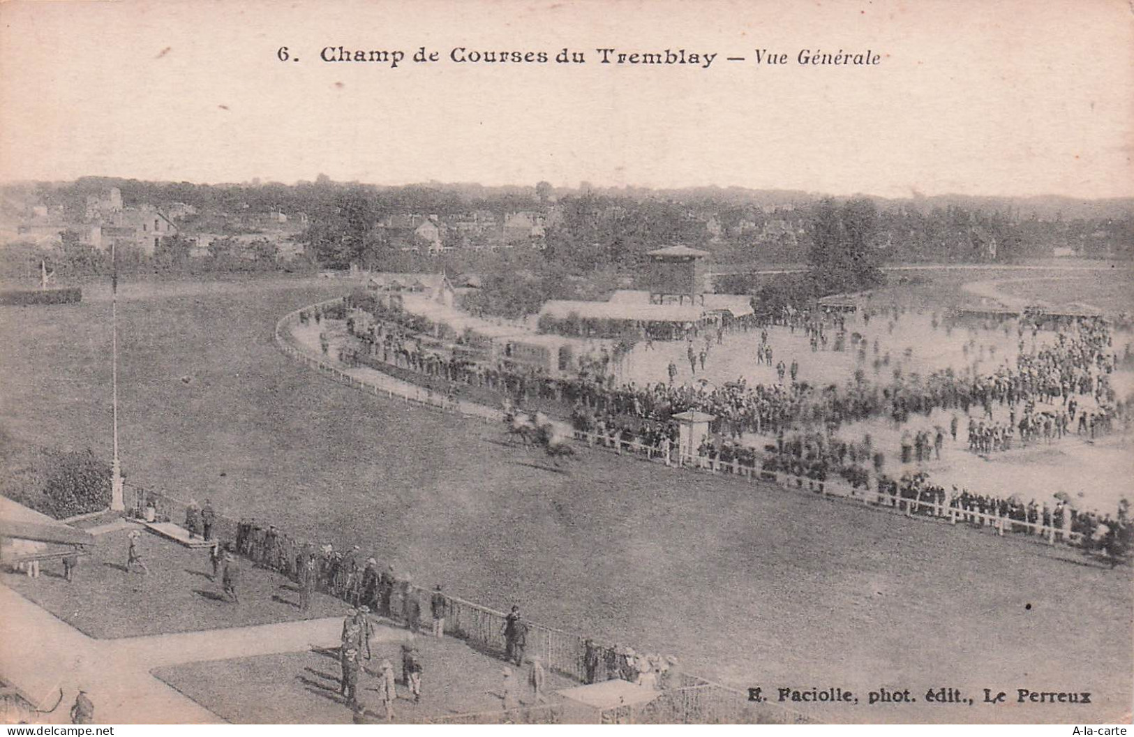 93 TREMBLAY EN FRANCE CHAMP DE COURSES DU TREMBLAY