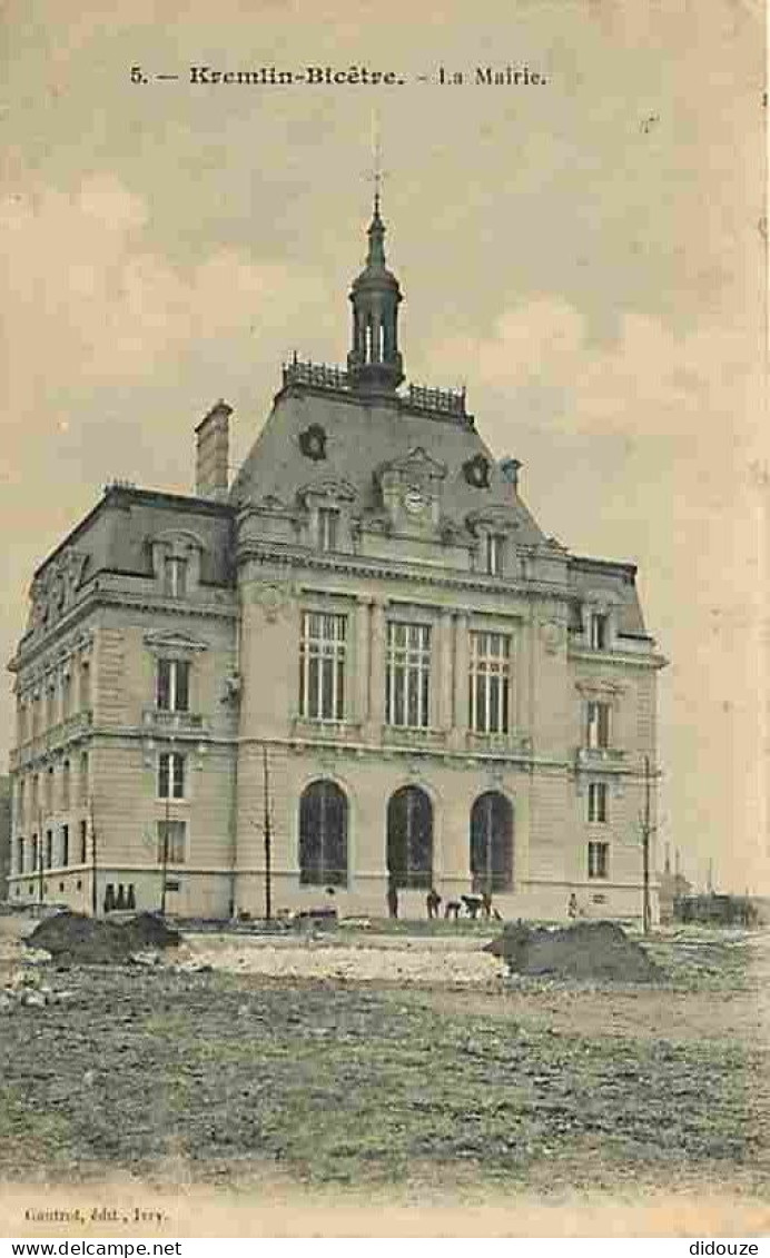 94 - Kremlin Bicetre - La Mairie - Animée - CPA - Voir Scans Recto-Verso