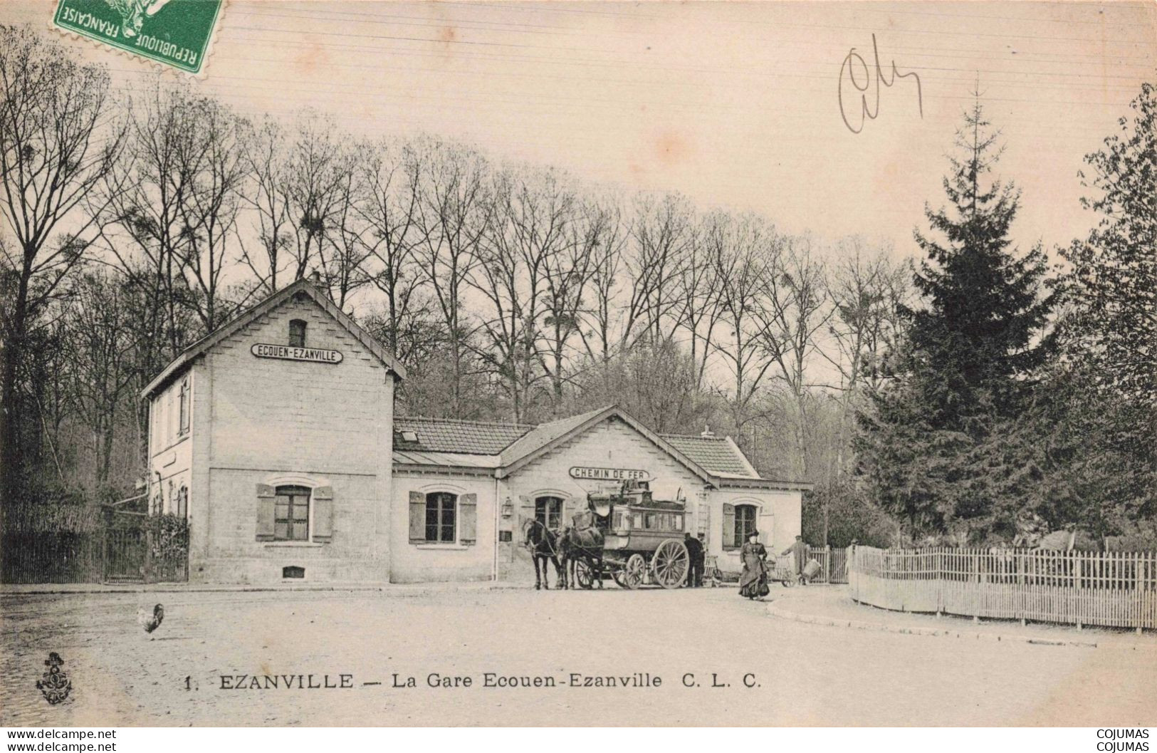 95 - EZANVILLE - S08829 - La Gare Ecouen Ezanville - Calèche
