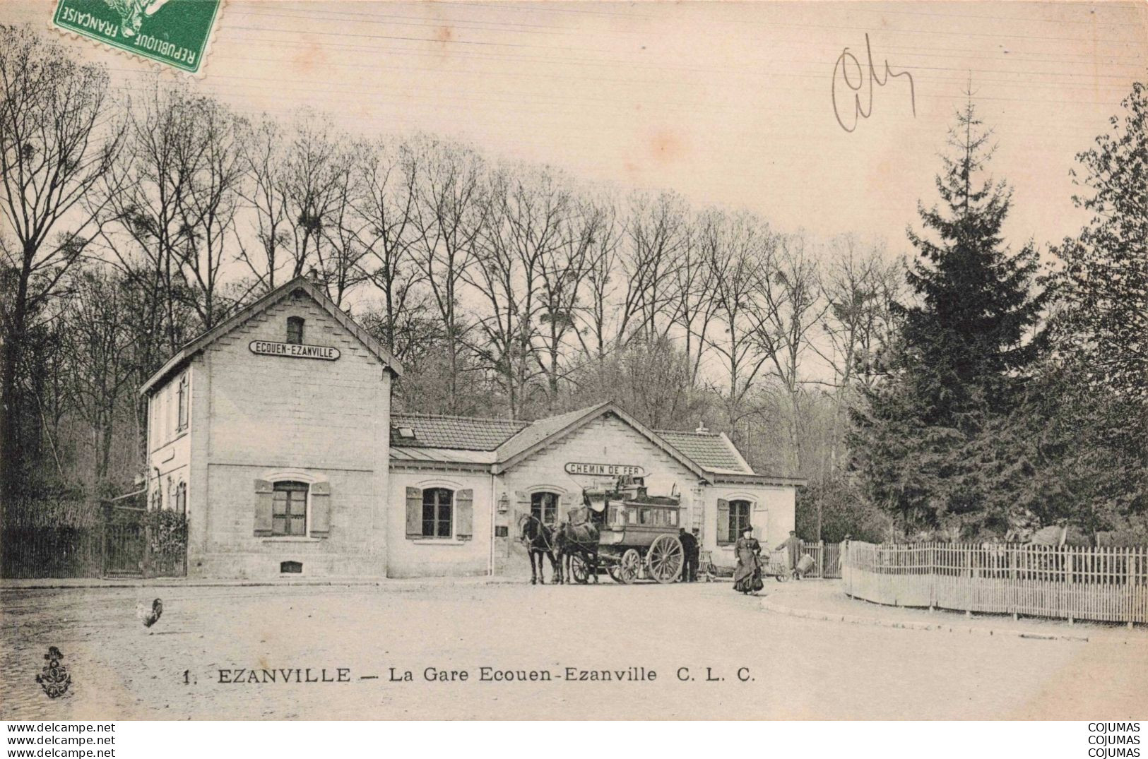 95 - EZANVILLE - S08829 - La Gare Ecouen Ezanville - Calèche
