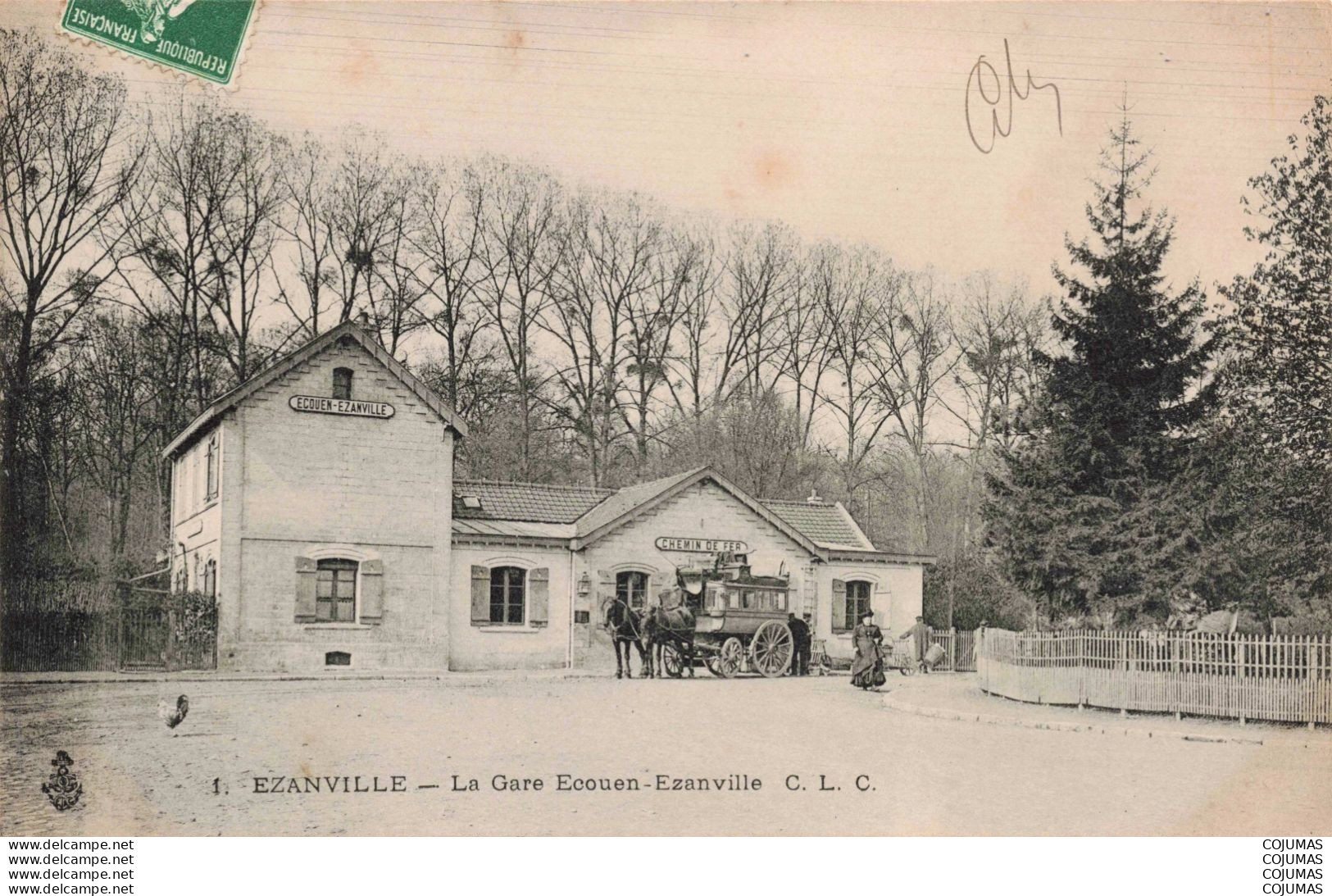 95 - EZANVILLE - S08829 - La Gare Ecouen Ezanville - Calèche