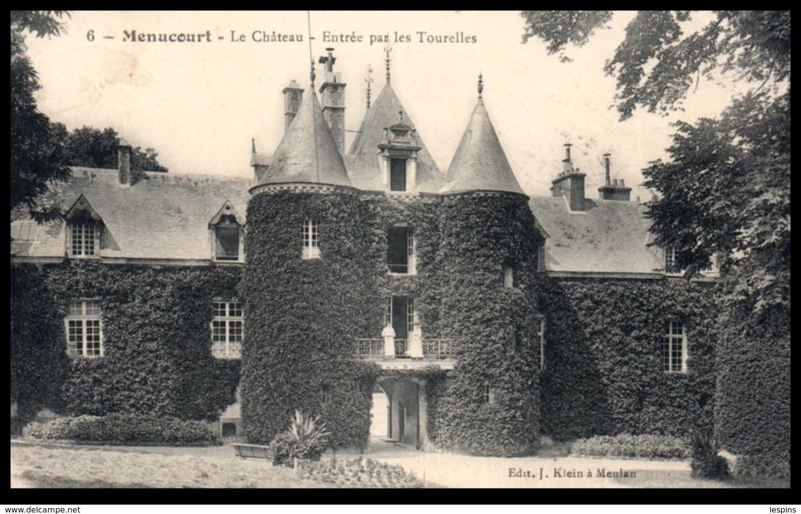 95 - MENUCOURT --  Le château - Entrée par les tourelles
