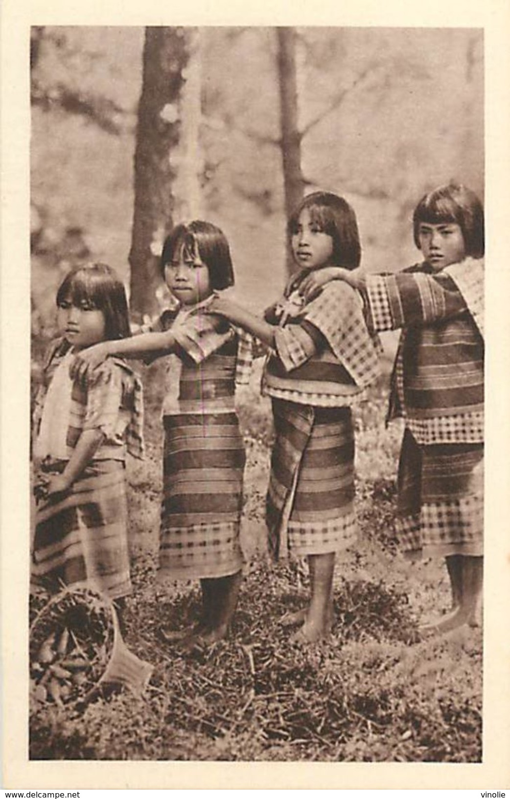 A-17-8751 :  JEUNES PHILIPPINES