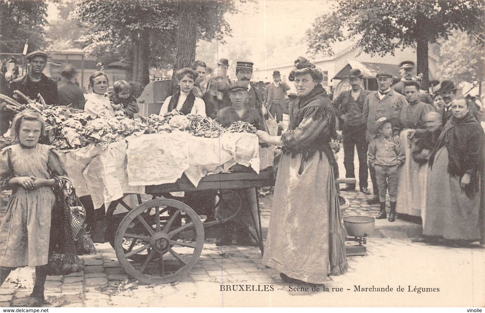 A-19-4828 : BRUXELLES. MARCHANDES DE LEGUMES.