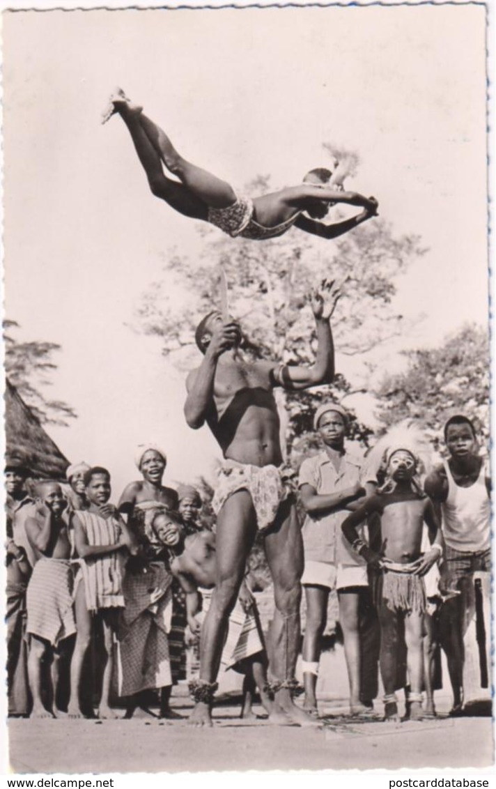 A. O. F. - Jeune Danseur Acrobatique