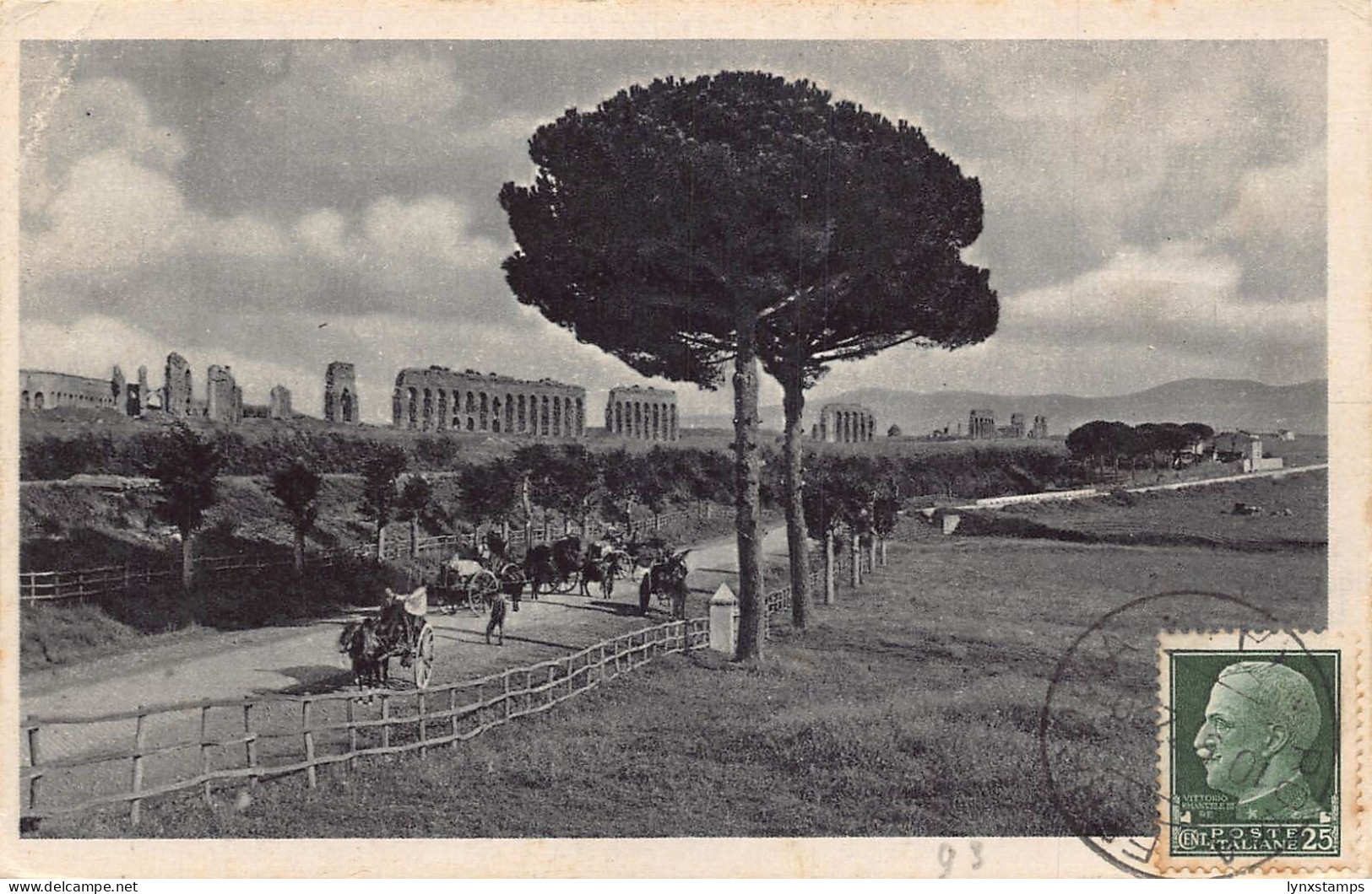 A183 Italy 1932 Rome Rome Via Appia Carriages vintage postcard
