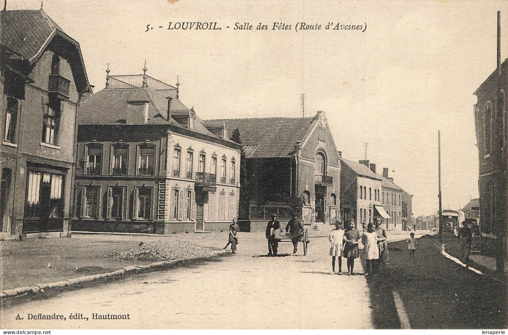 A2532 Louvroil salle des fêtes