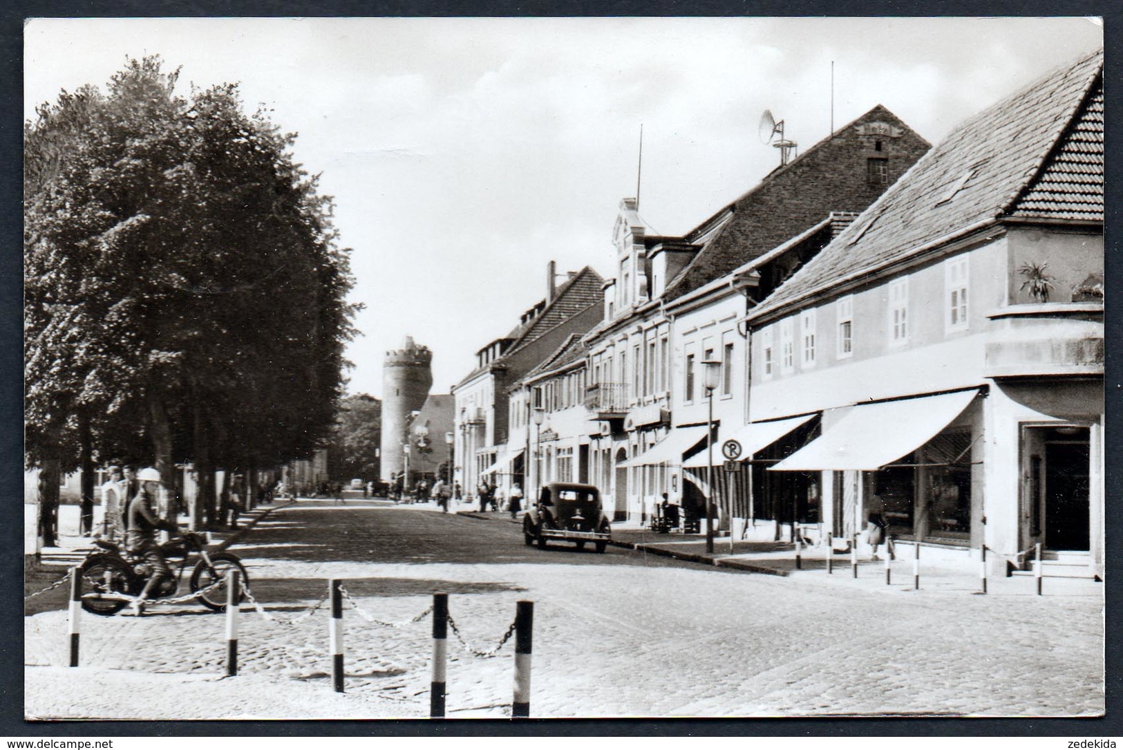 A4599 - alte Foto Ansichtskarte - Beeskow - Erst Thälmann Straße - Auto Motorrad - gel 1965 - Sander