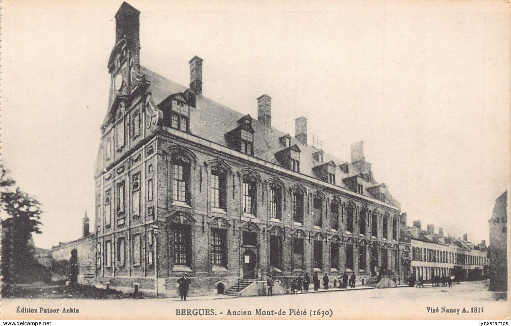 A683 France Bergues Ancien Mont de Piete vintage postcard