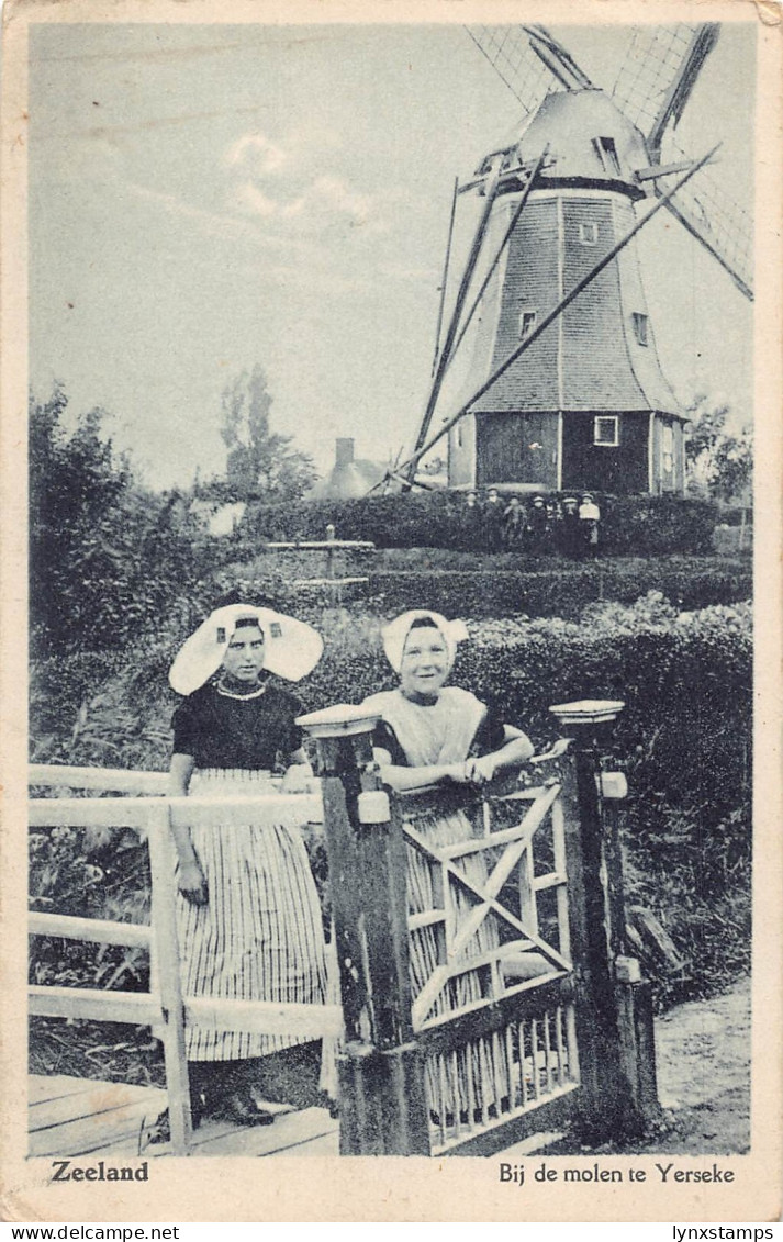 A867 Netherlands Zeeland de molen te Yerseke Native Women Folk Windmill postcard