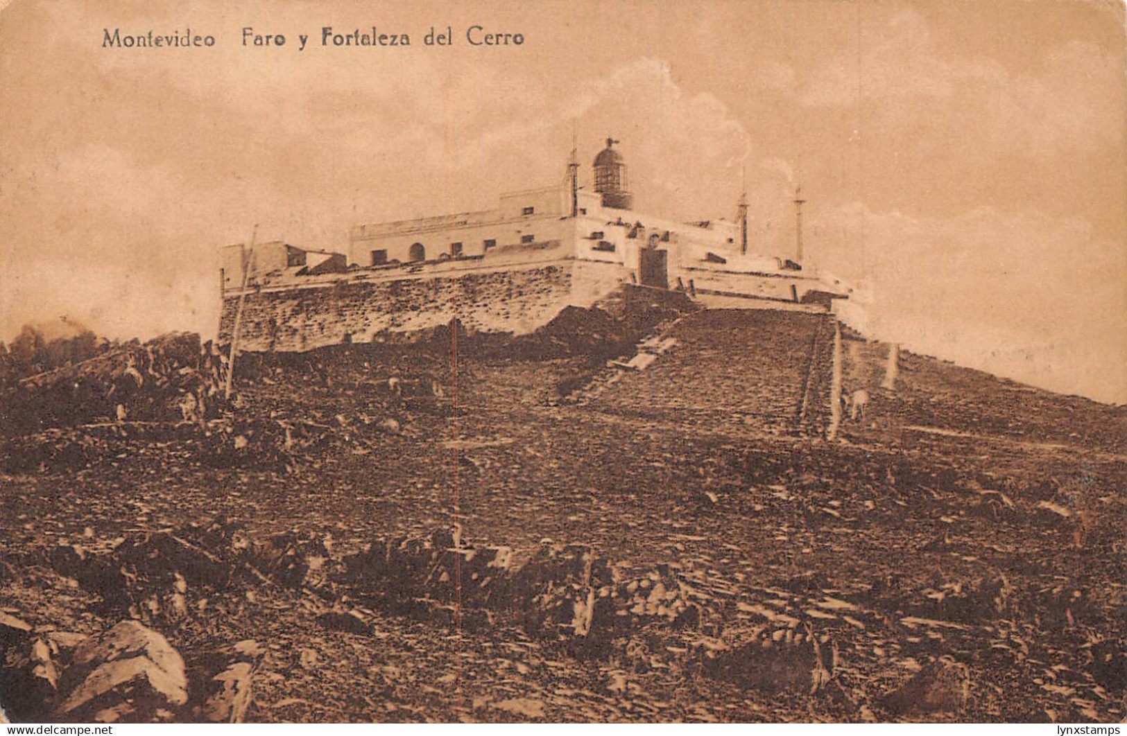 A877 Uruguay Montevideo Faro y Fortaleza del Cerro vintage postcard