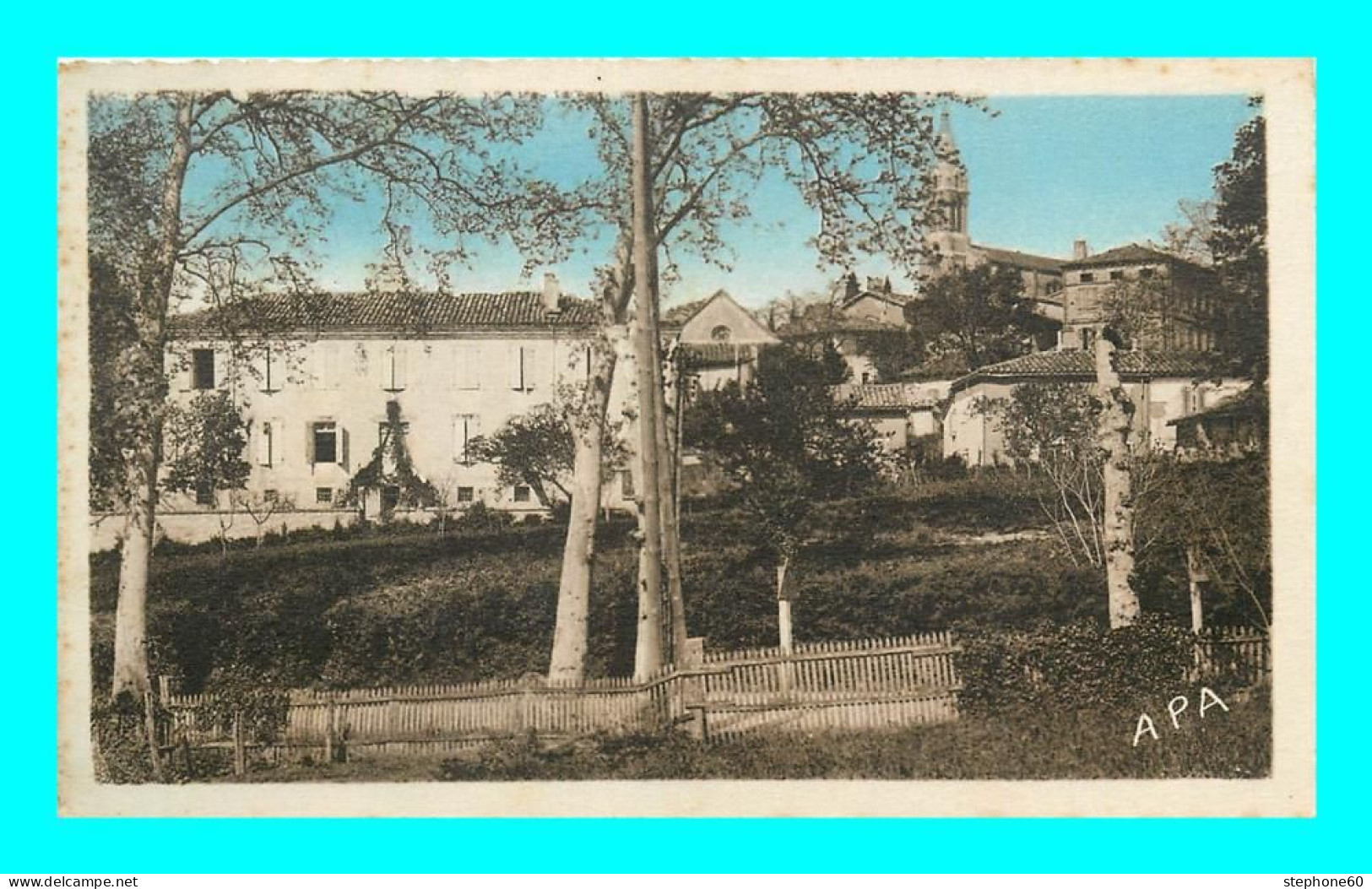 a888 / 207 82 - MONTCLAR DE QUERCY Pensionnat St Joseph et clocher