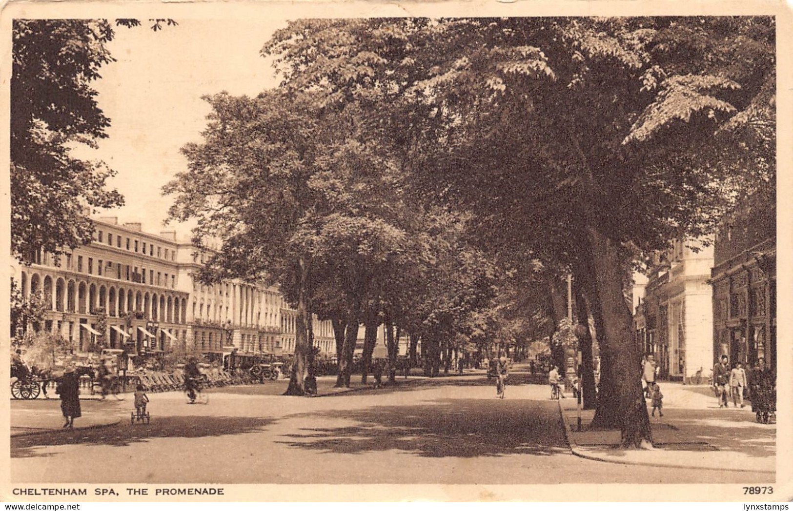 A920 England 1949 Cheltenham Spa The Promenade vintage postcard