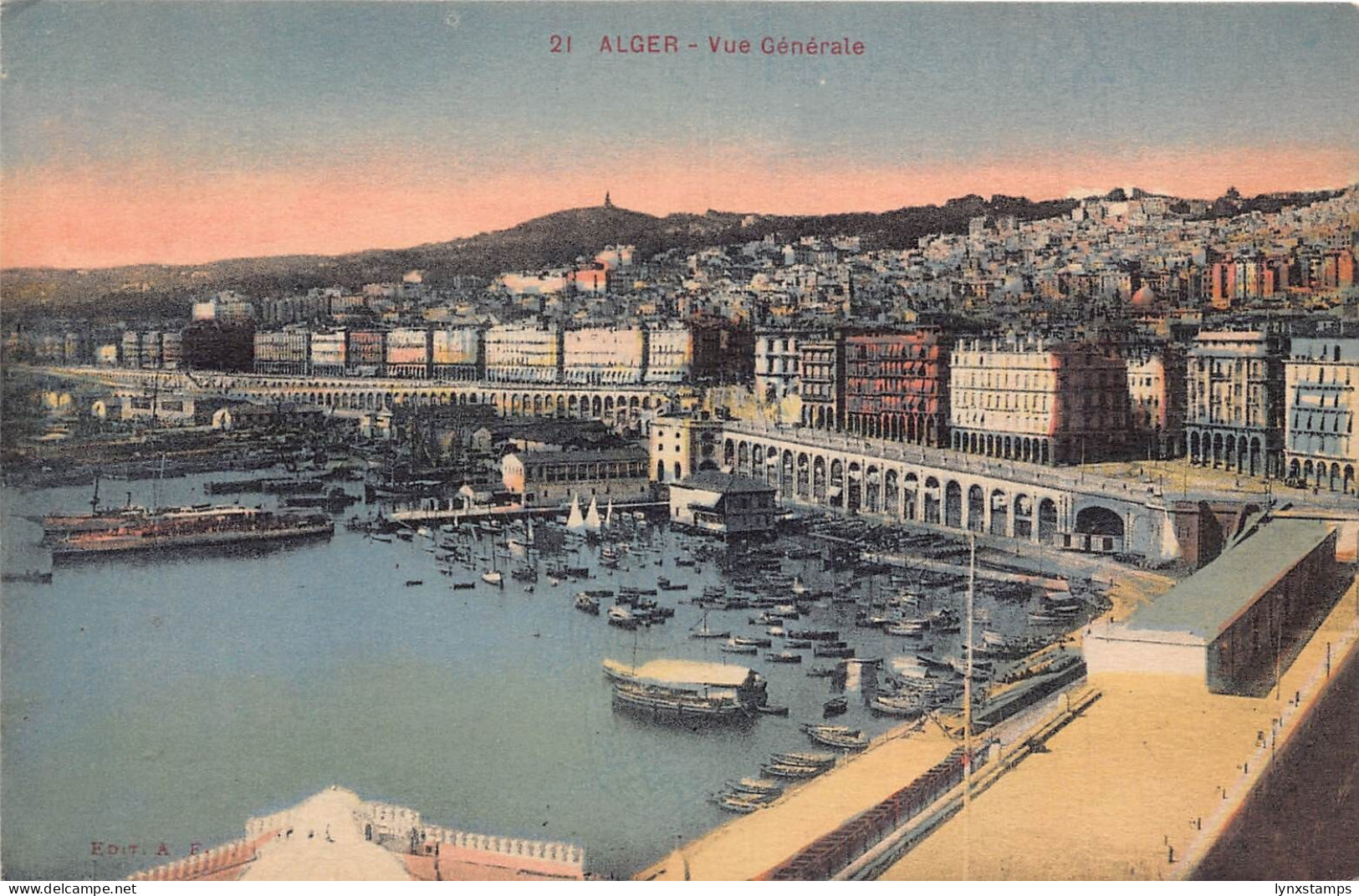 A960 Algeria Algiers General View Boats vintage postcard
