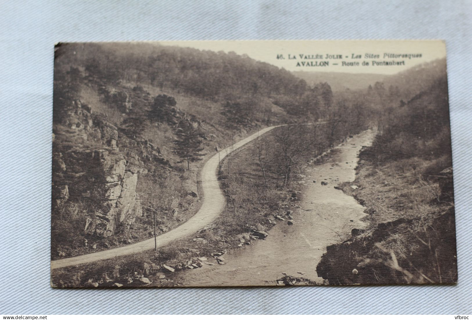 AA469, Avallon, route de Pontaubert, Yonne 89