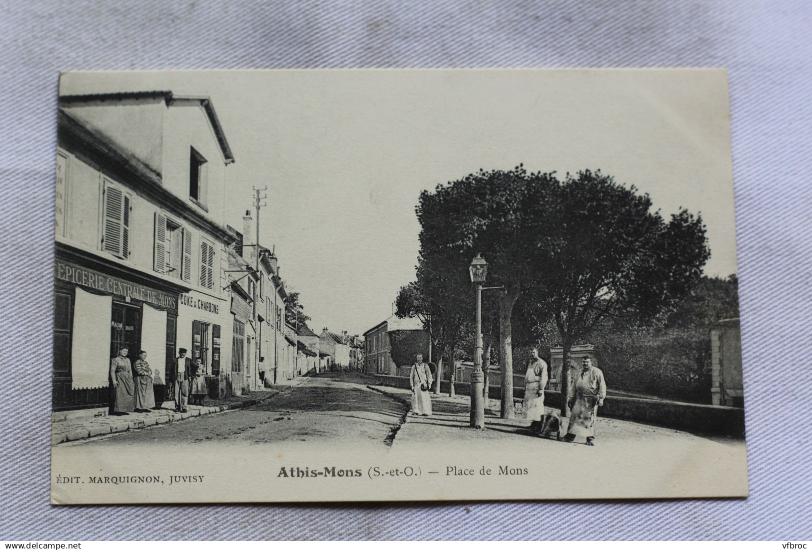 AA724, Athis Mons, place de Mons, Essonne 91