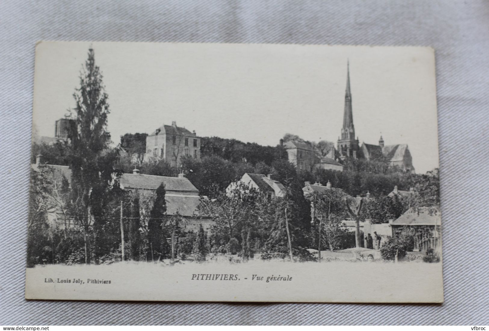 AA872, Pithiviers, vue générale, Loiret 45