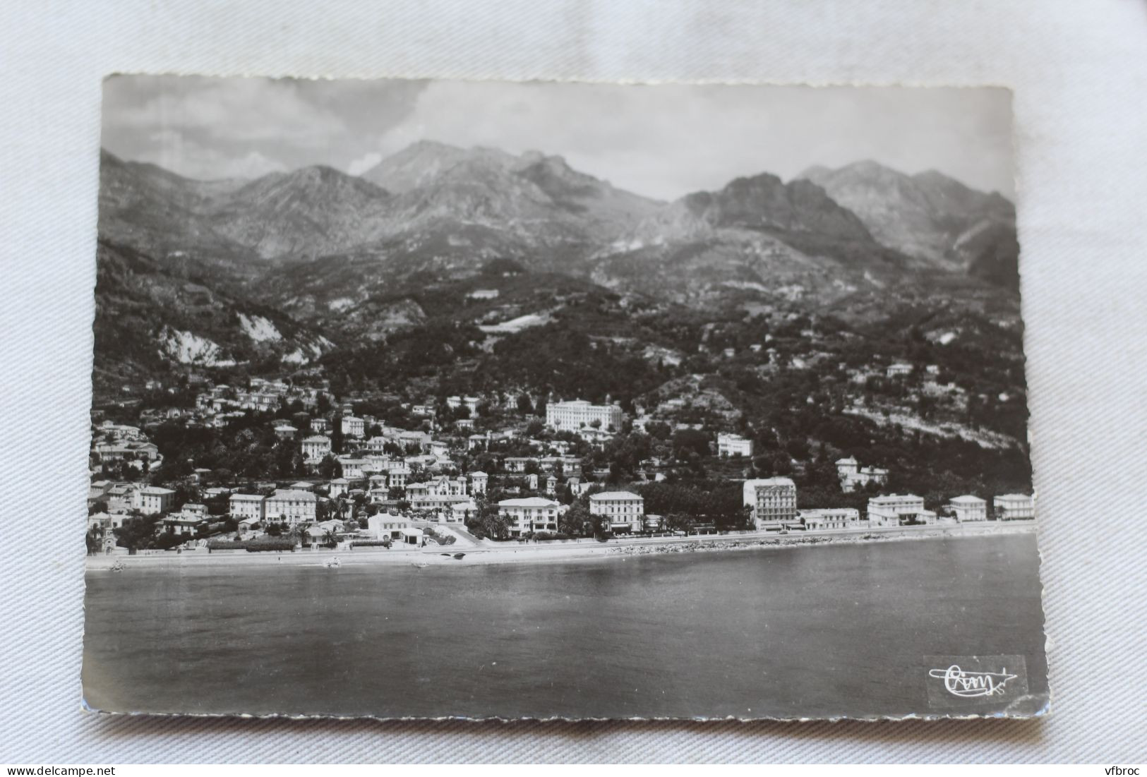 AA946, Cpm, Menton et Roquebrune, Cap Martin, vue aérienne, Alpes Maritimes 06