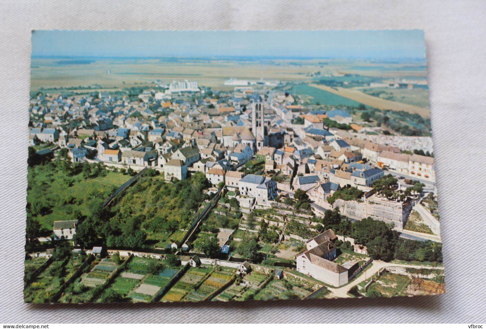 AB573, Cpm, Château Landon, Seine et Marne 77