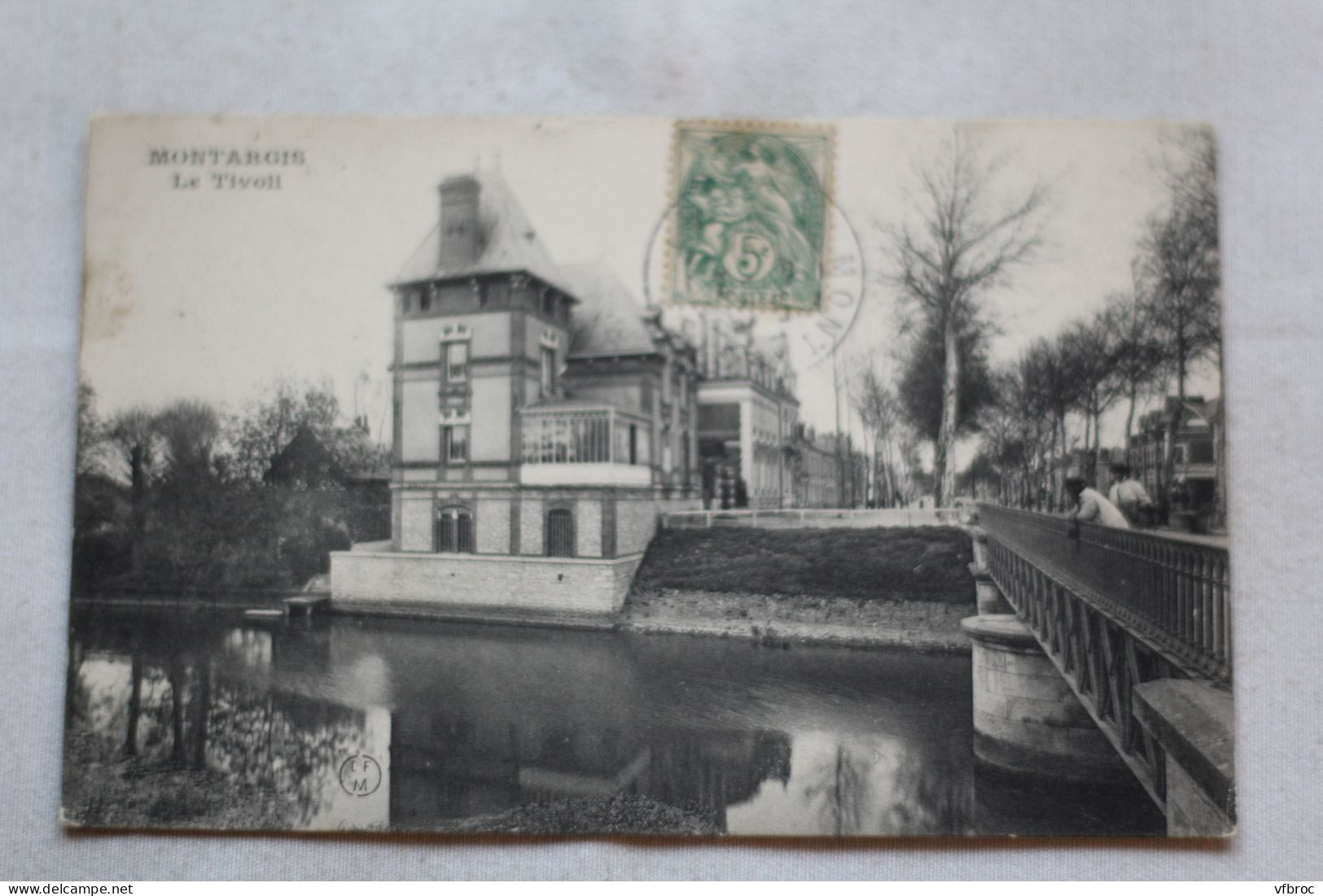 AB744, Montargis, le Tivoli, Loiret 45