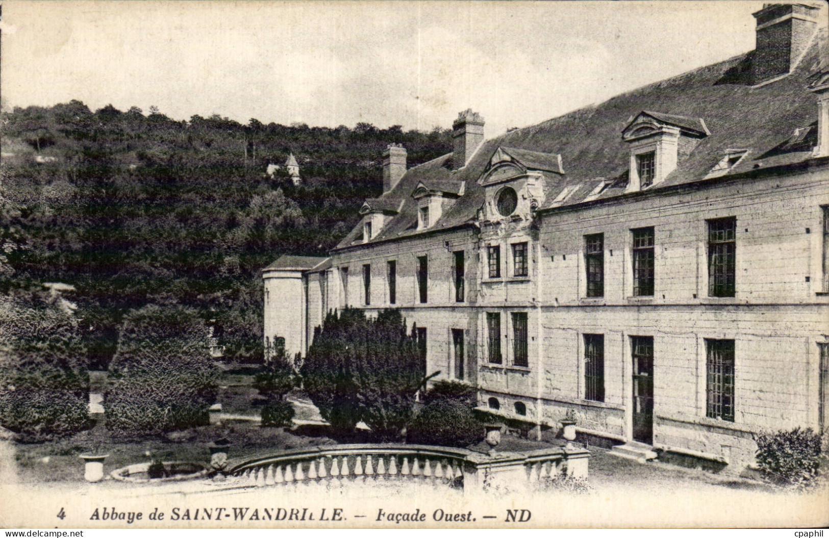 Abbaye de Saint Wandrille - Facade Ouest - CPA