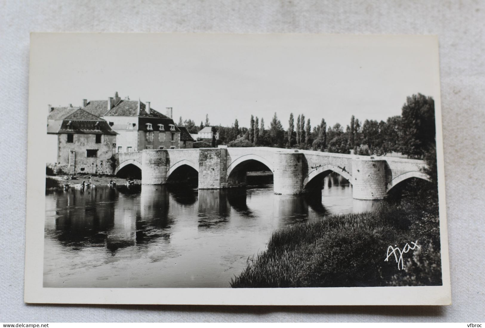 AC504/3, Cpsm, Saint Savin, le vieux pont, Vienne 86
