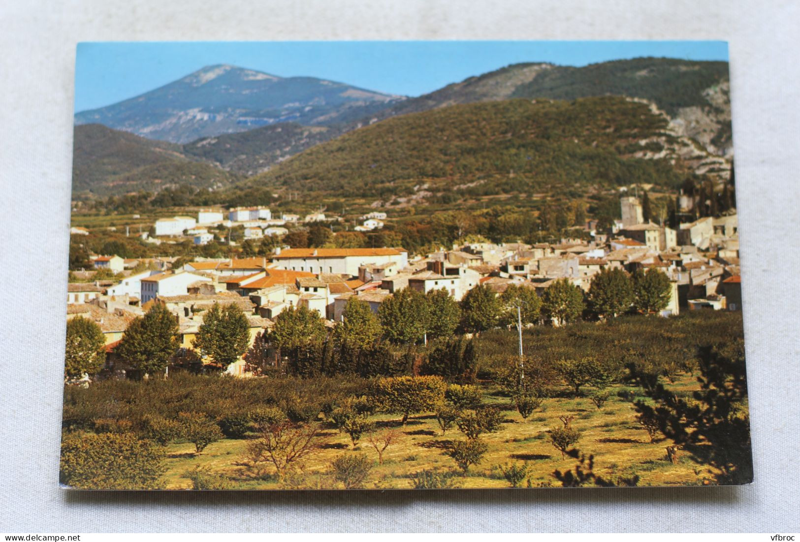 AC538/3, Cpm 1990, Malaucene, vue générale, le mont Ventoux, Vaucluse 84
