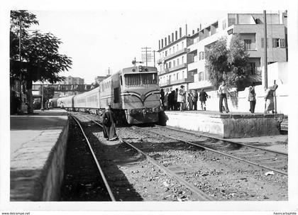 Le Caire : train gare de Sohag