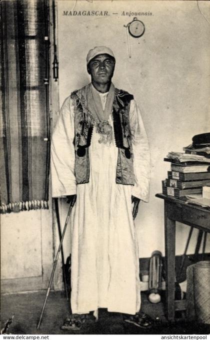 CPA Anjouan Komoren, Mann in traditioneller Kleidung