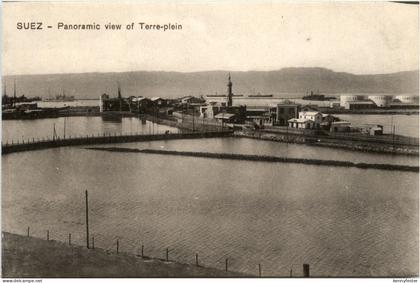 Suez - Terre-plein