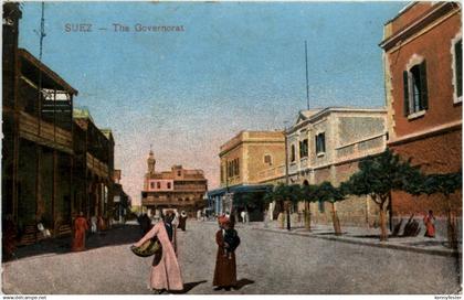 Suez - The Government