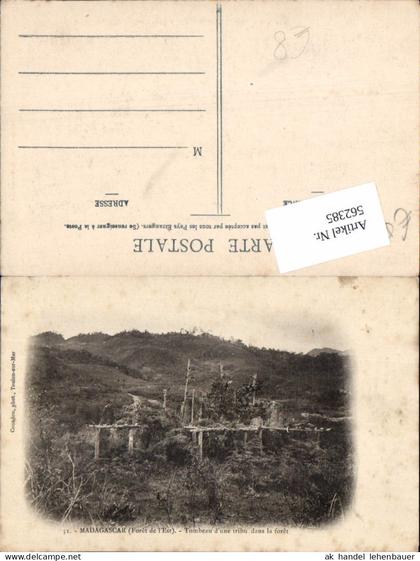 562385,Africa Madagascar Madagaskar Foret de l`Est Gräber Grab Friedhof Tod