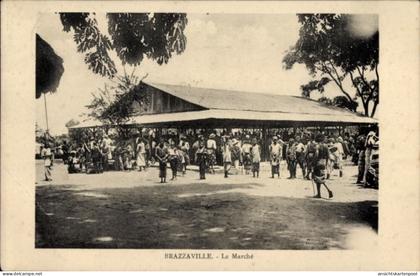 CPA Brazzaville Französisch Kongo, Markt in Menschenmenge, Verkaufsstände