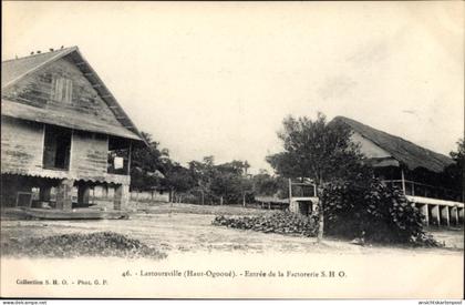 CPA Lastoursville Gabun, Entrée de la Factorerie S. H. O.
