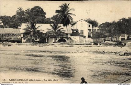 CPA Libreville Gabun, Strandansicht, Gebäude, Palmen, Wasser, Gabun