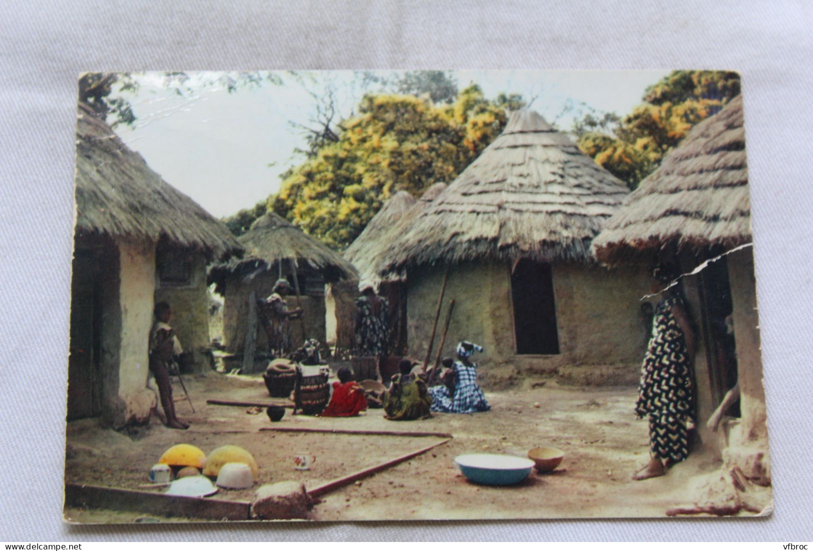 Afrique en couleurs, village Africain