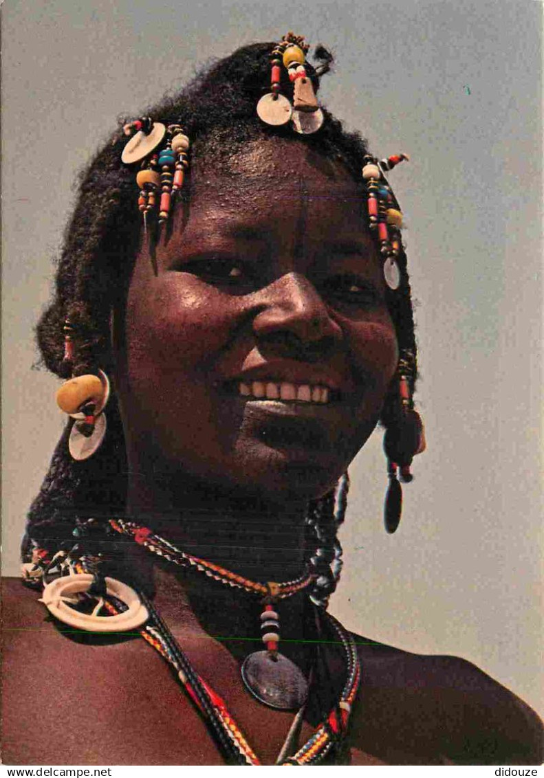 Afrique Noire - Afrique en Couleurs - 8097 - Parure de femme - CPM - Carte neuve - Voir Scans Recto-Verso