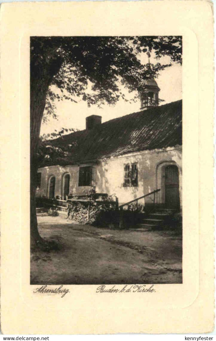 Ahrensburg - Buden bei der Kirche