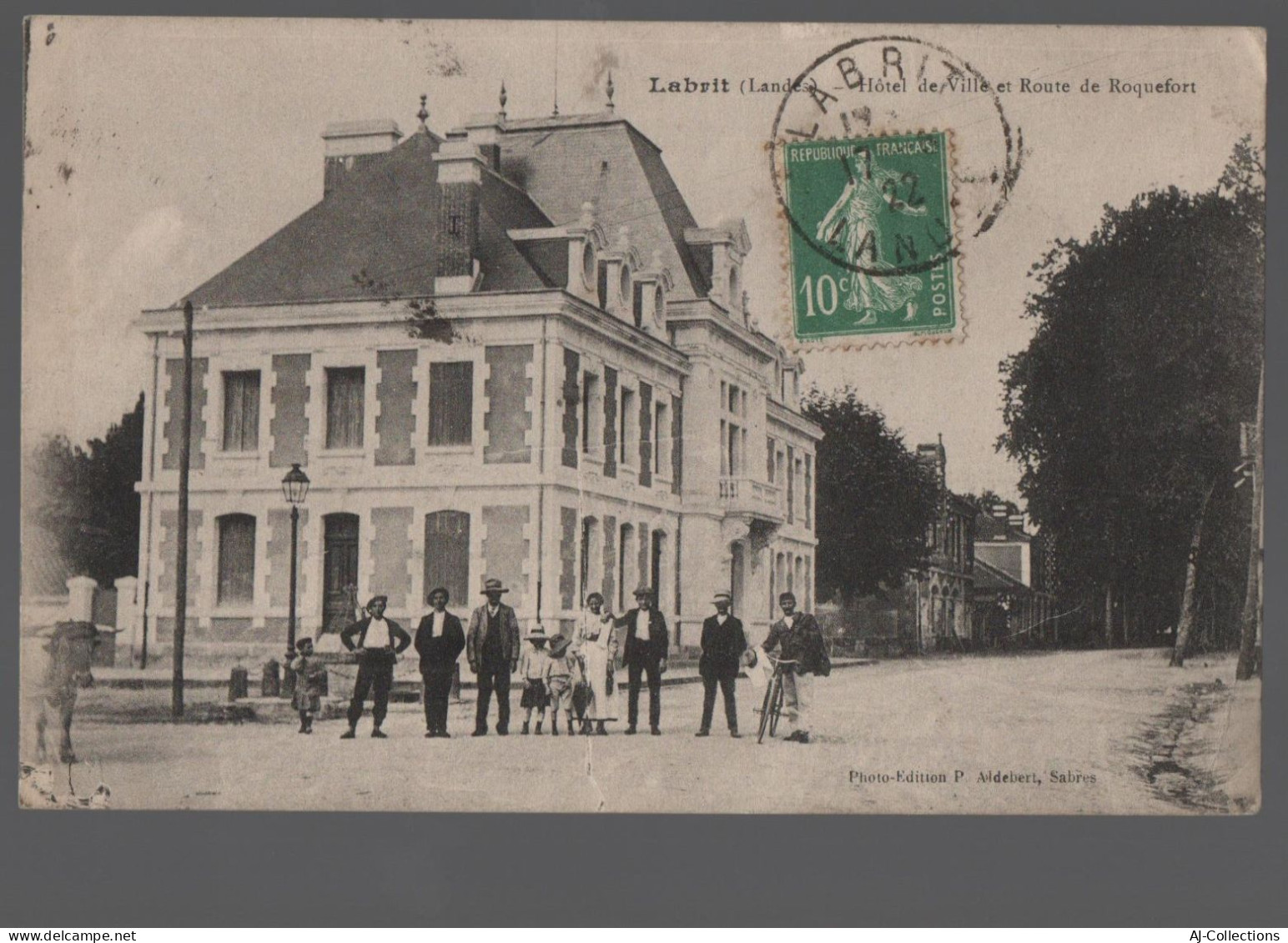 AJC - Labrit hotel de ville et route de Roquefort