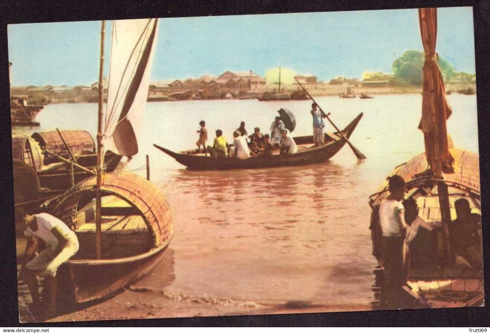 AK 022672 PAKISTAN - river scene in East Pakistan