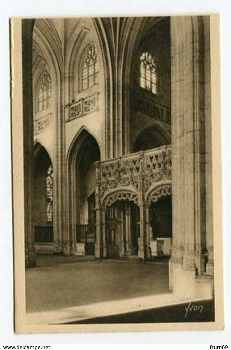 AK 052629 FRANCE - Bourg - Église de Brou - La Nef