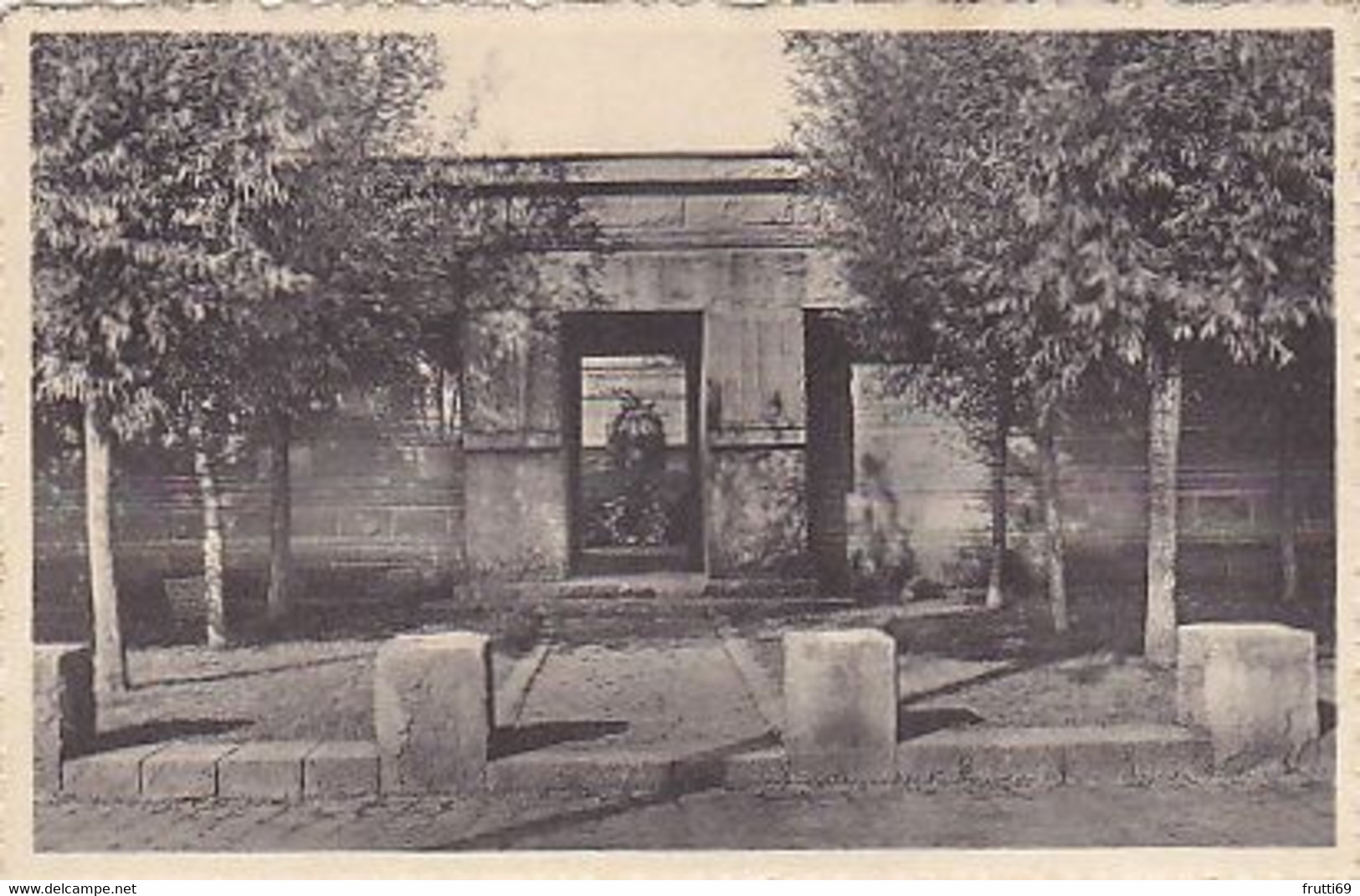 AK 059804 BELGIUM - Langemarck - Duitsch Krijgskerkhof