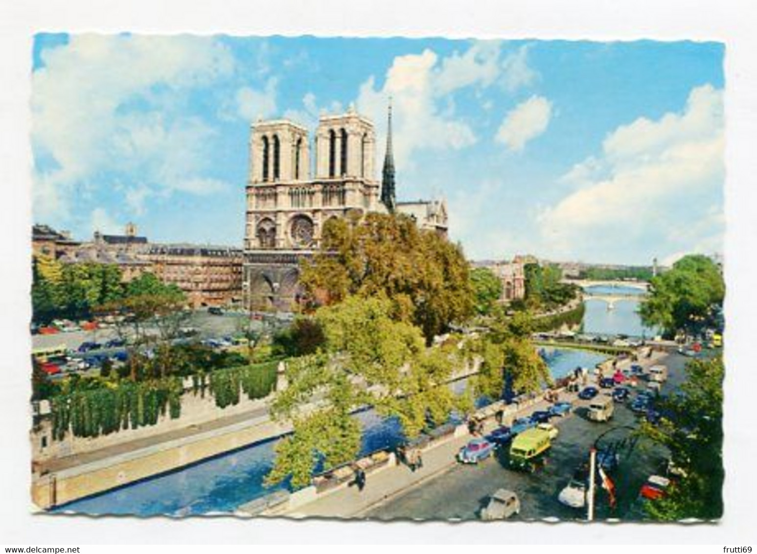 AK 091137 FRANCE - Paris - Notre-Dame de Paris